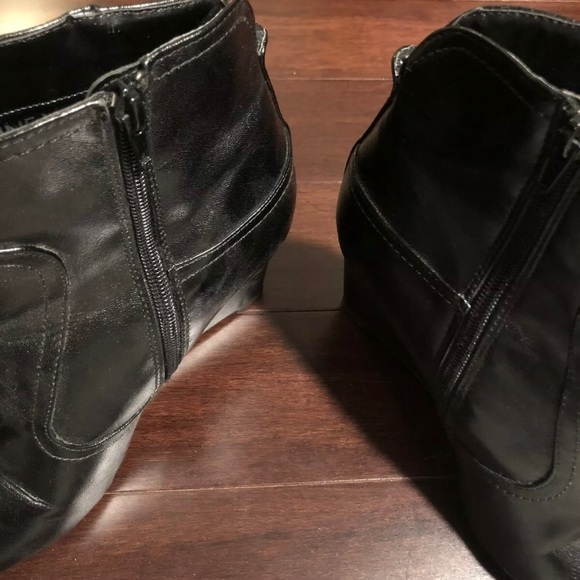 Women’s Nine West Wedge Boot Size 8.5 - Picture 3 of 7